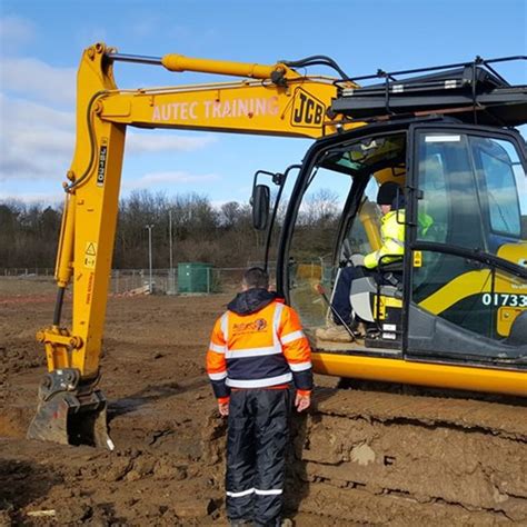 1 day mini digger training|360 digger training.